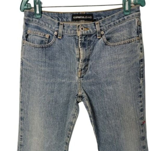 Express Jeans  Low Rise Flare‎ Medium Wash 100% COTTON Jeans 7/8 - Picture 2 of 6